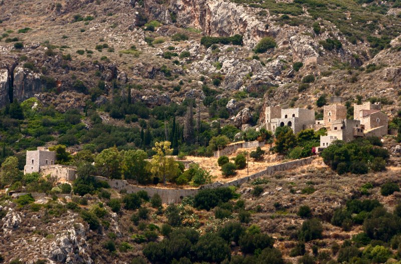 {short description of image}